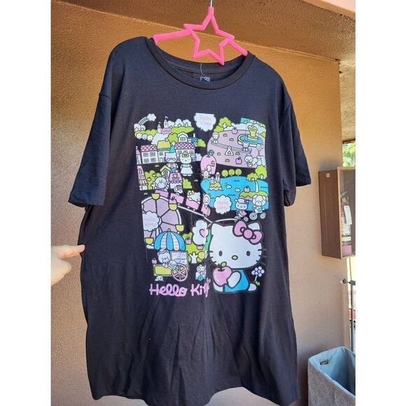 Hello KITTY& friends Tee New - Picture 1 of 3